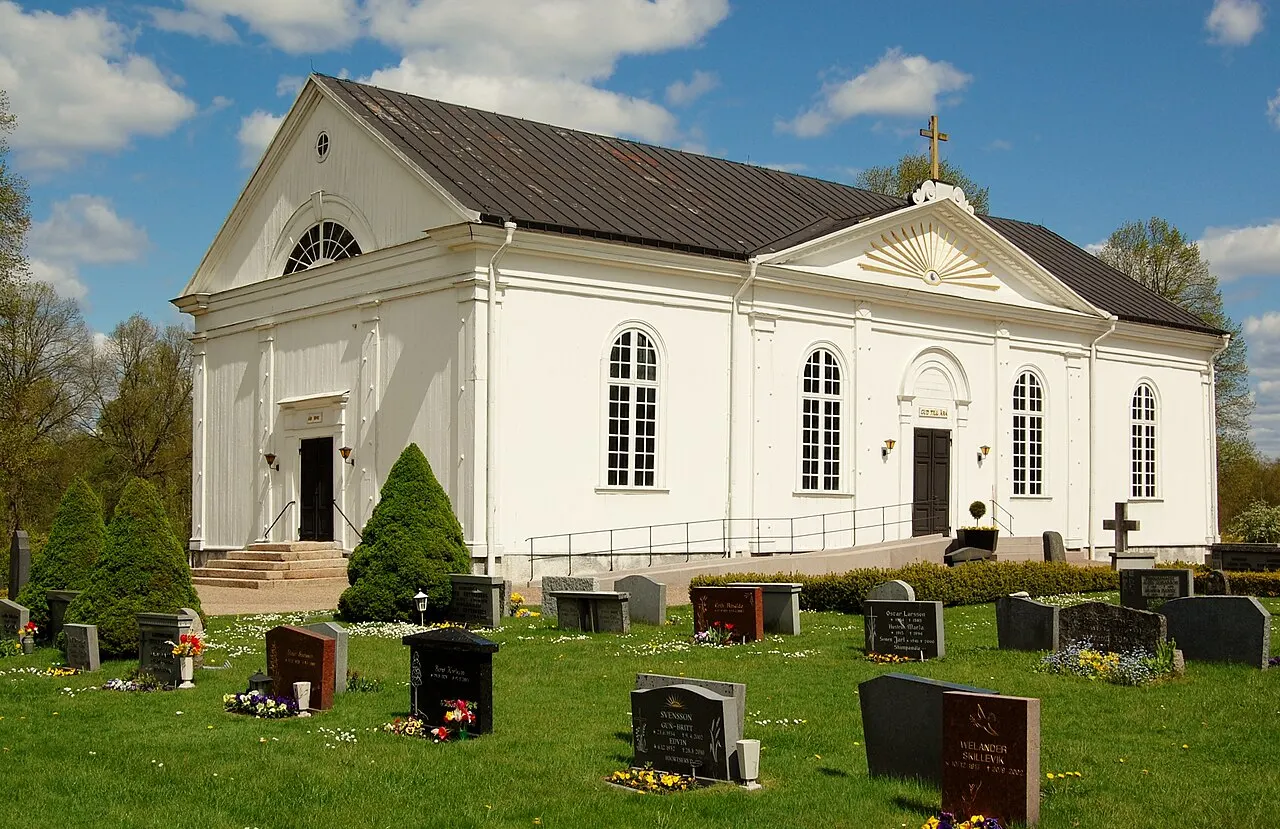Eringsboda kyrka från sydväst