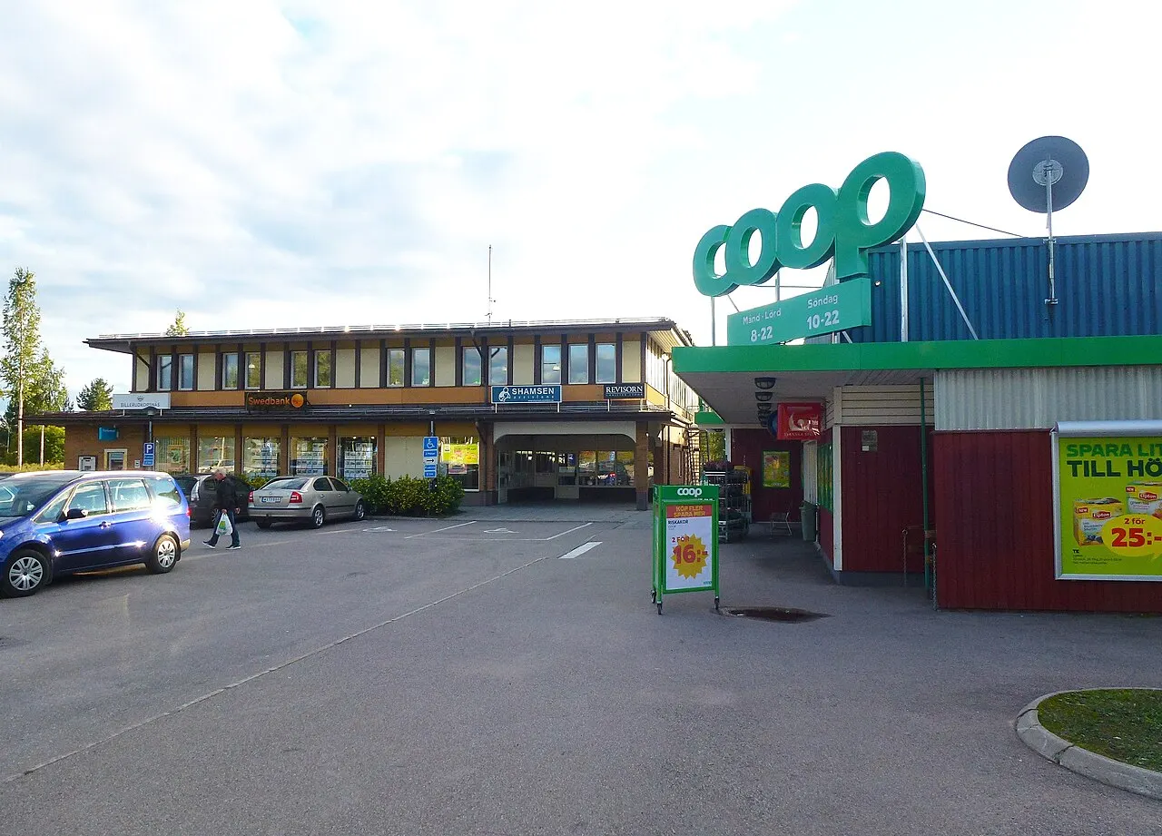 Djurås Torg
