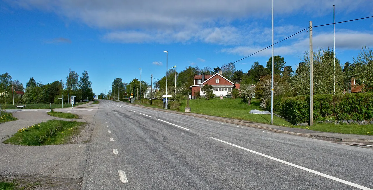 Tätorten Härad i Strängnäs kommun. Vid länsvägen D 900, Härads södra gräns.