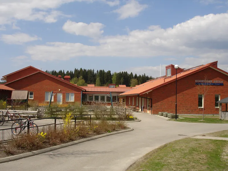 Hogstorps skola i Uddevalla kommun, Bohuslän, Västra Götalands län, Sverige.