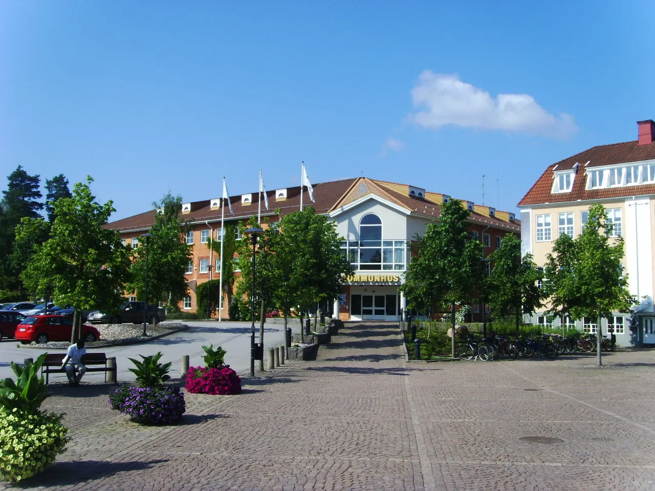 Hultsfreds kommunhus vid Stora Torget, byggt 1991.