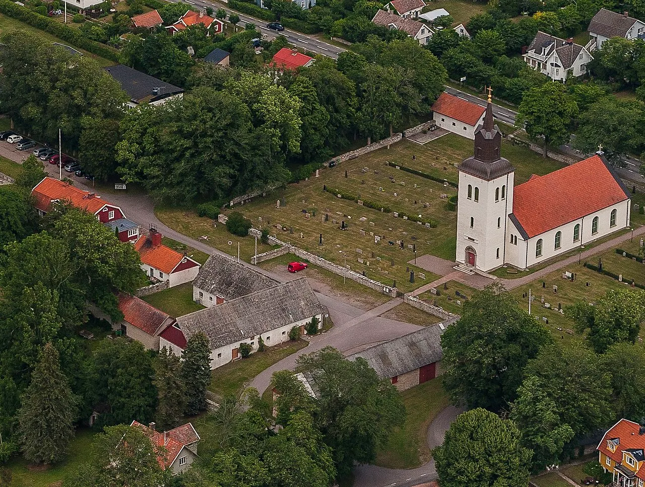 Yhe Kastlösa church