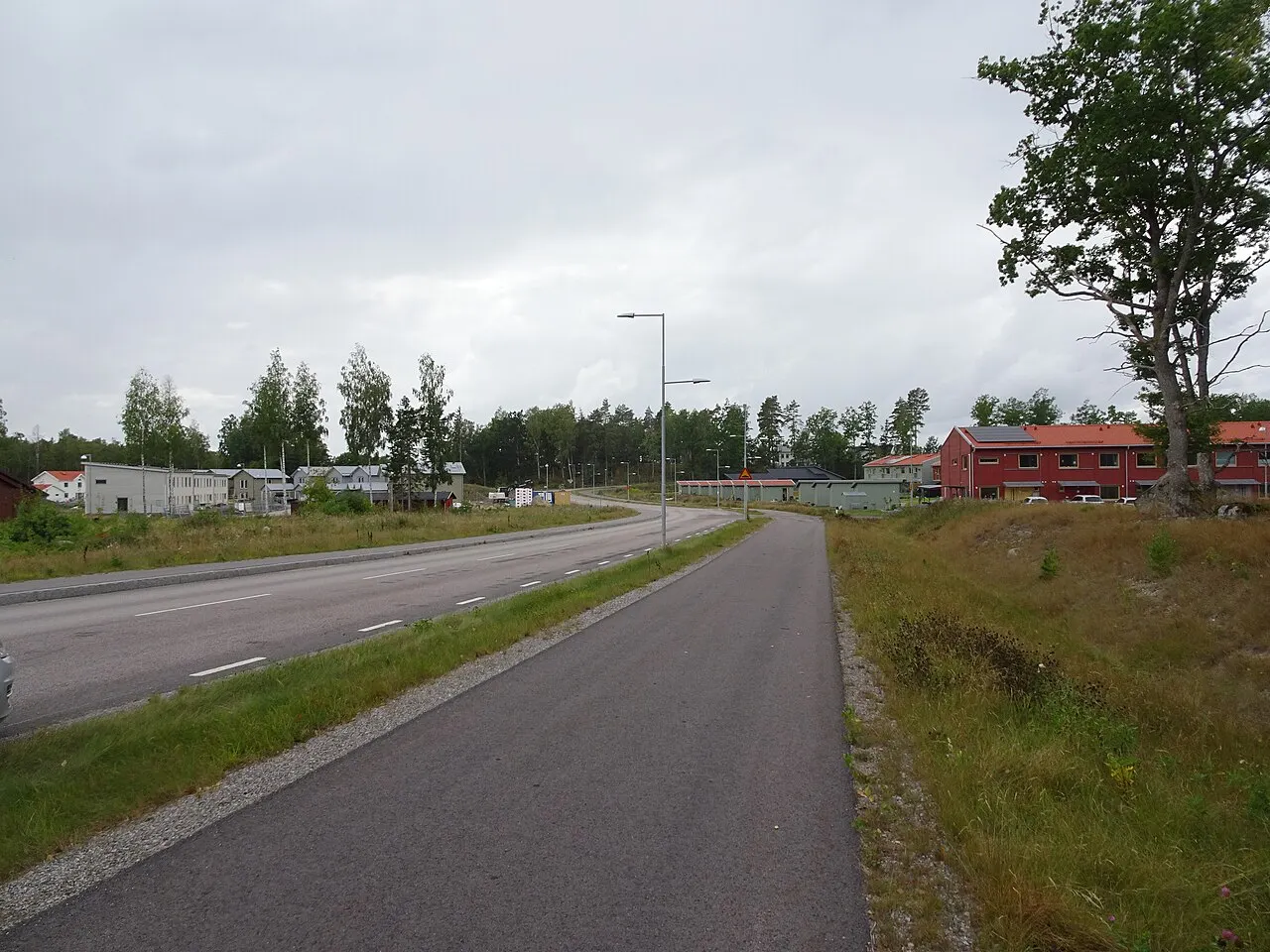 Malmen är en tätort cirka 10 kilometer sydöst om Västerås centrum i Västerås kommun. Kallas ibland Gäddeholm.