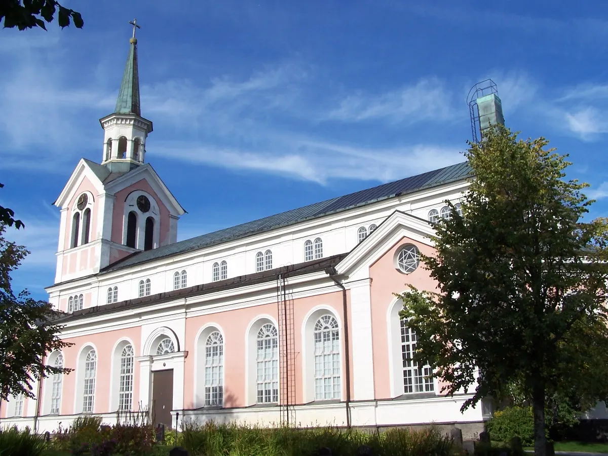 Njurunda kyrka, Sverige
