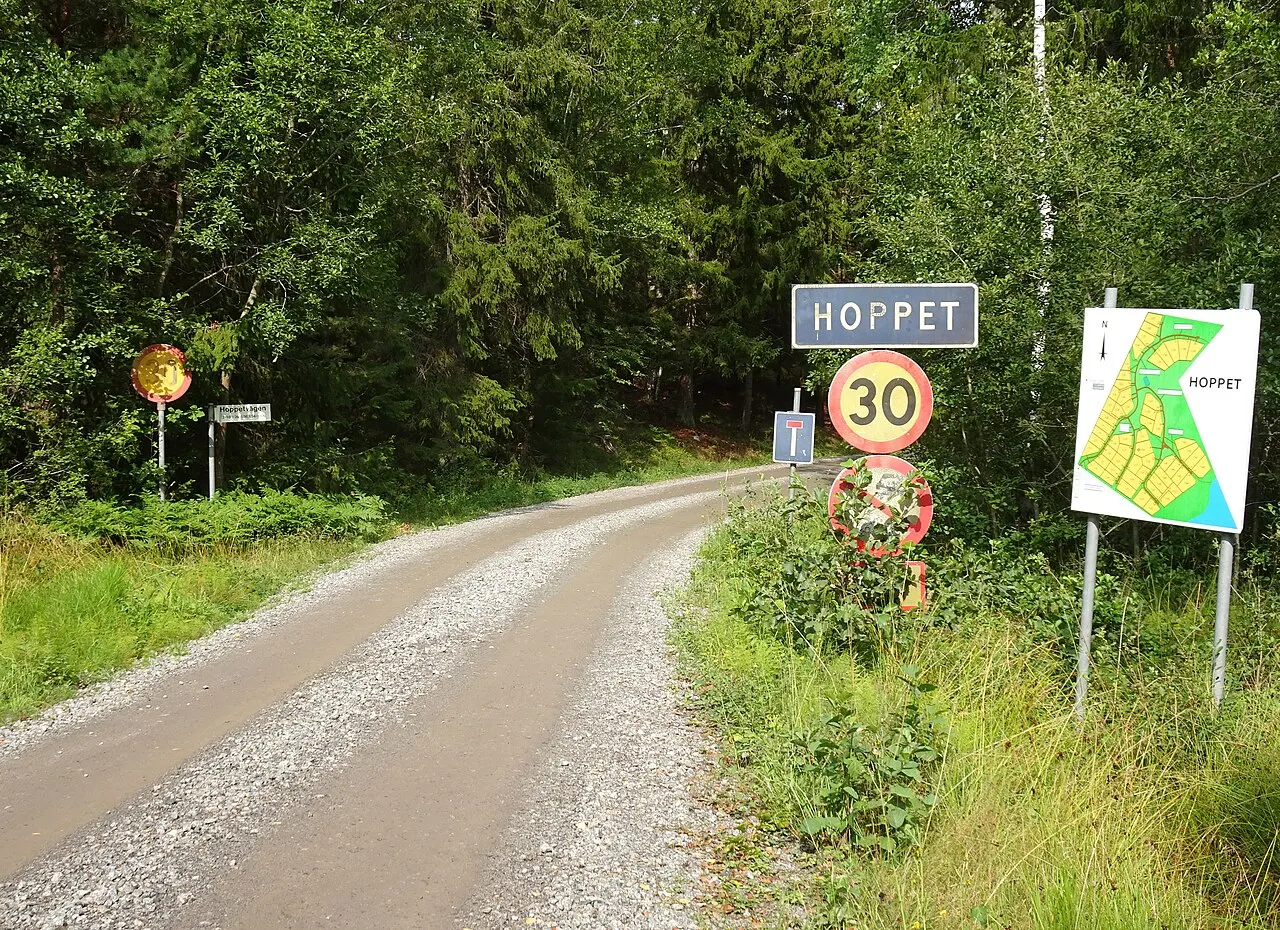 Infart till orten Hoppet på Muskö