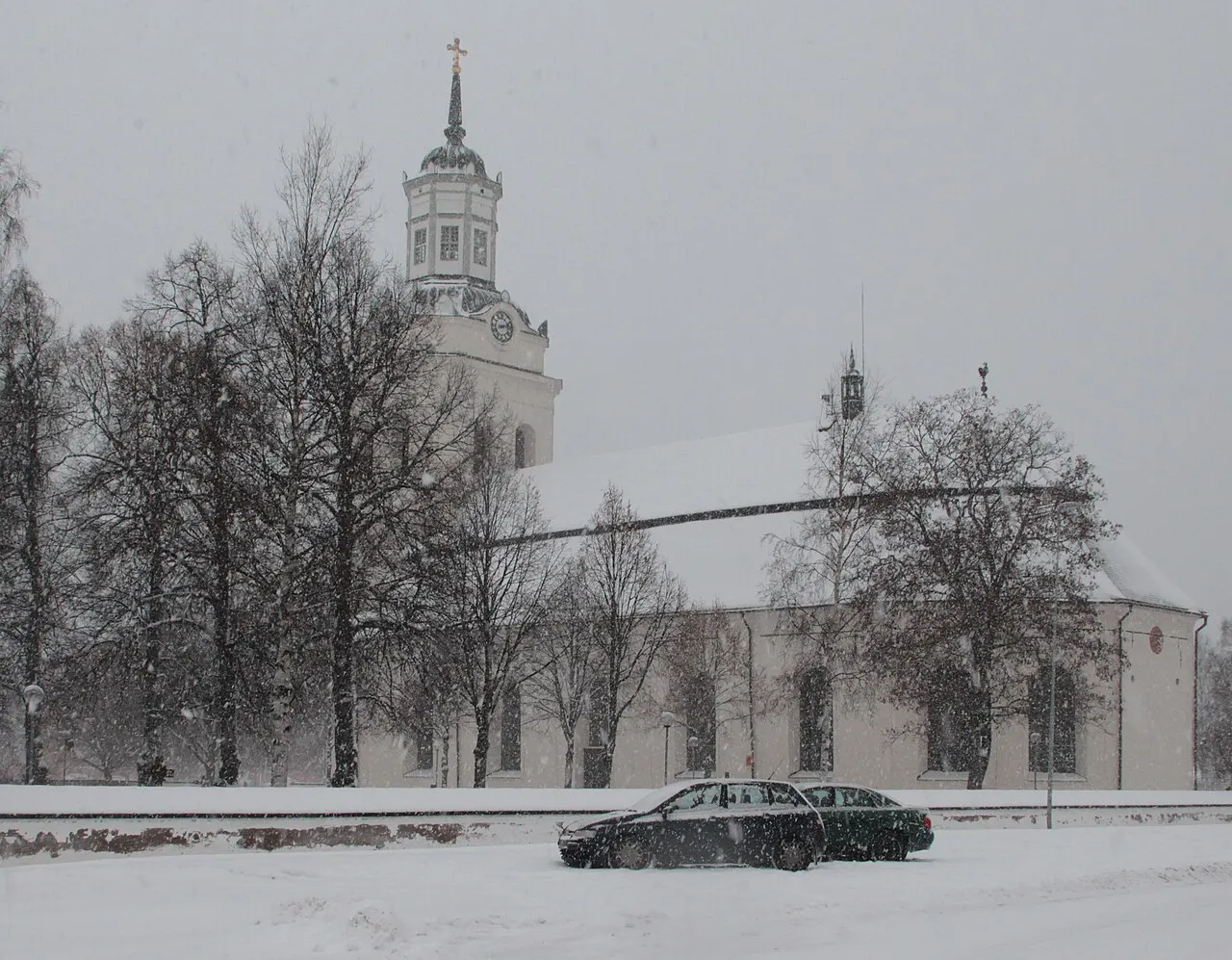 Orsa kyrka i snöfall, Orsa, Sverige