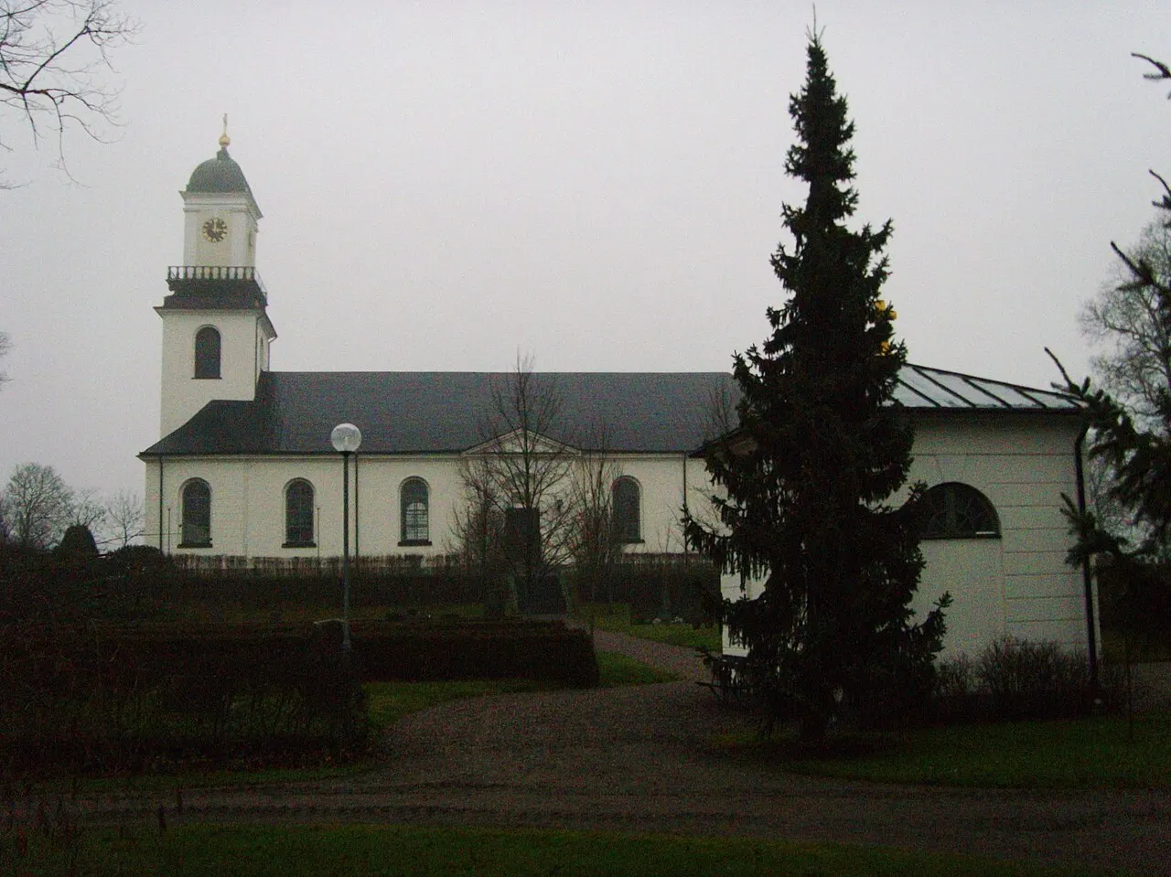 Östra Husby kyrka i Linköpings stift.
