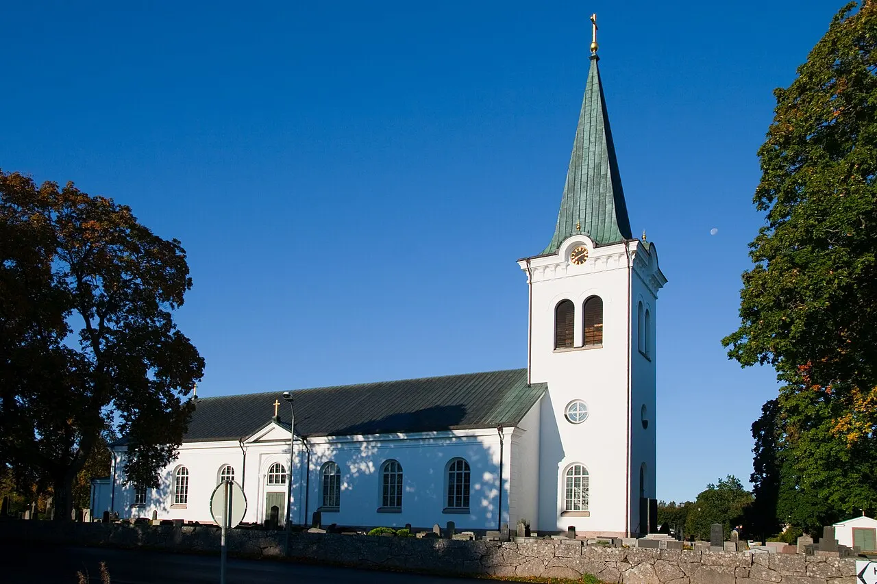 Kyrka i Rävemåla, Älmeboda socken, Tingsryd kommun