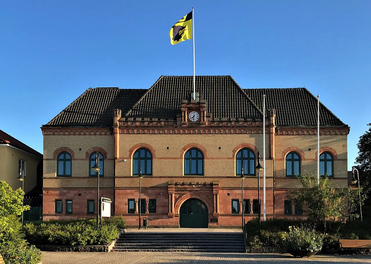 Sjöbo kommunhus. Byggnadsår 1903 - 1904. Arkitekt: August W Lindvall (Arkitekt) Byggnaden fungerade som tingshus för Färs (?