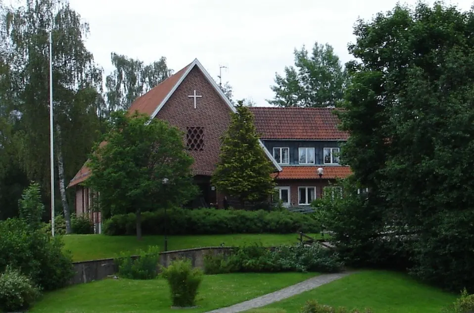 Sankt Andreas kyrka i Strömsnäsbruk i Markaryds kommun i Kronobergs län