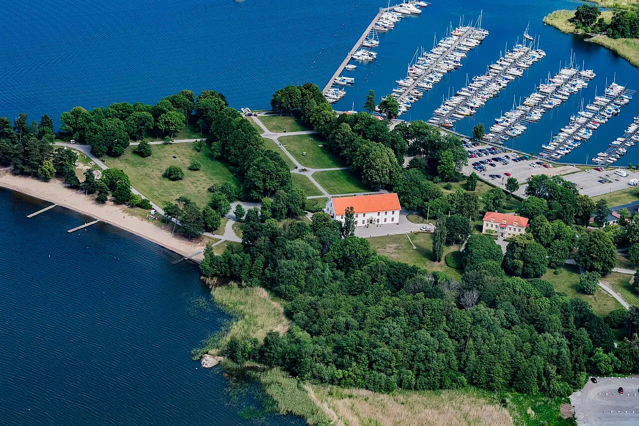 Stora Sundby slott (Stora Sundby 17:1)