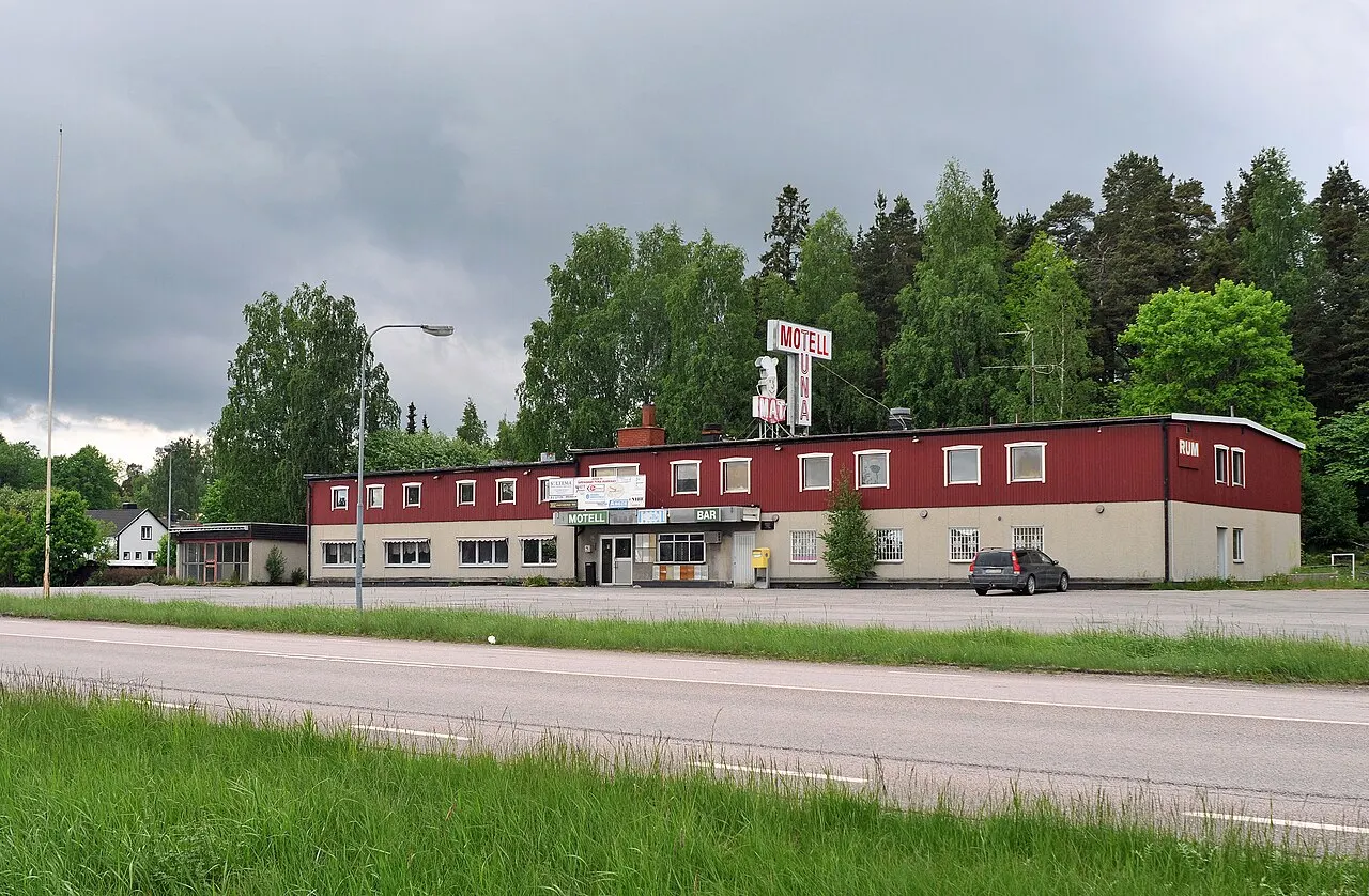 Tuna Motel i Svalsta cirka 9 kilometer väster om Nyköping.