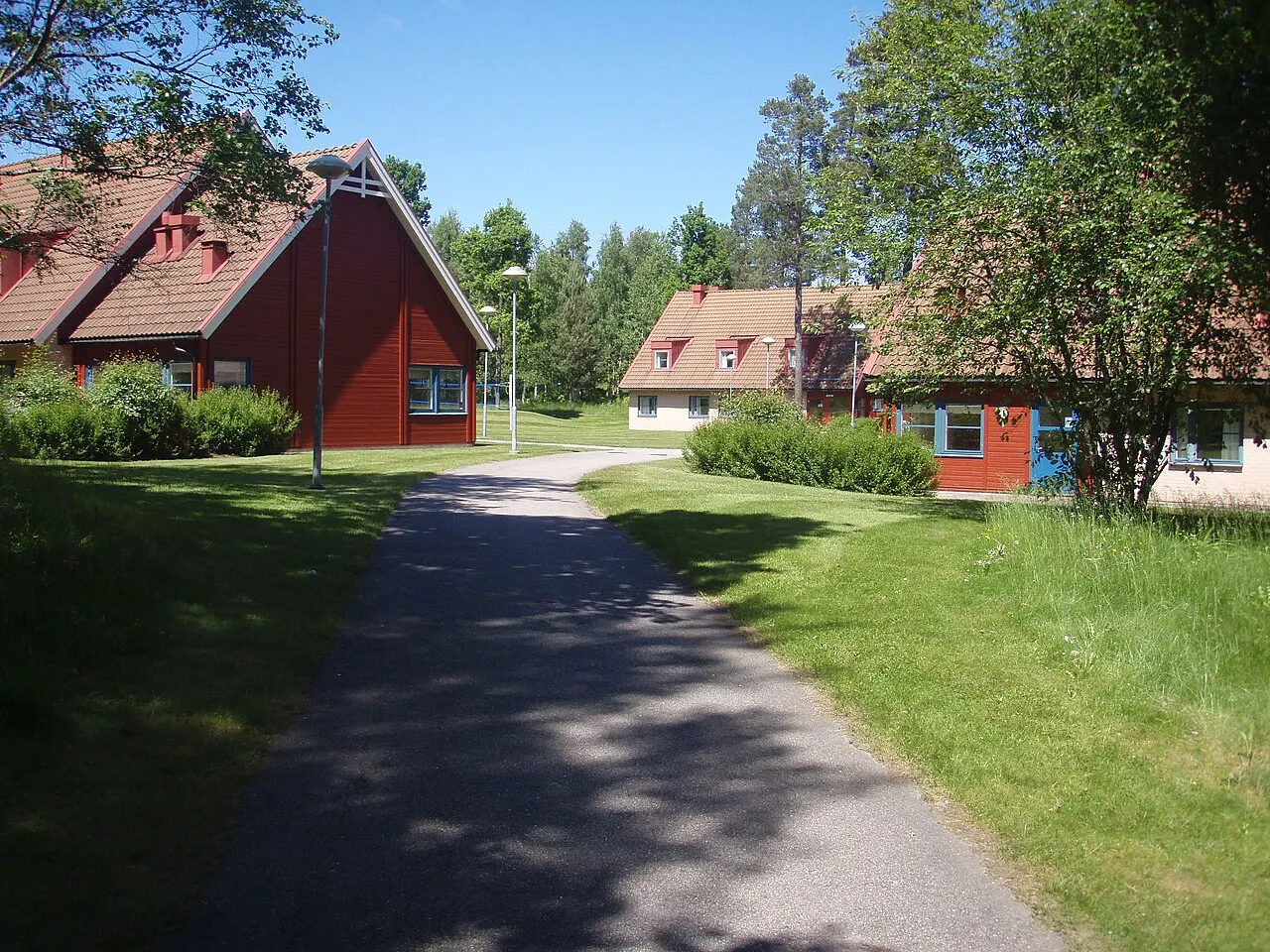 En bild på internathusen på Naturbruksgymnasiet Svenljunga