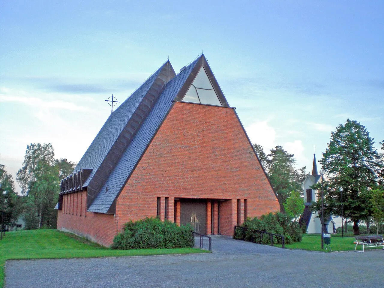 Tavelsjö kyrka
