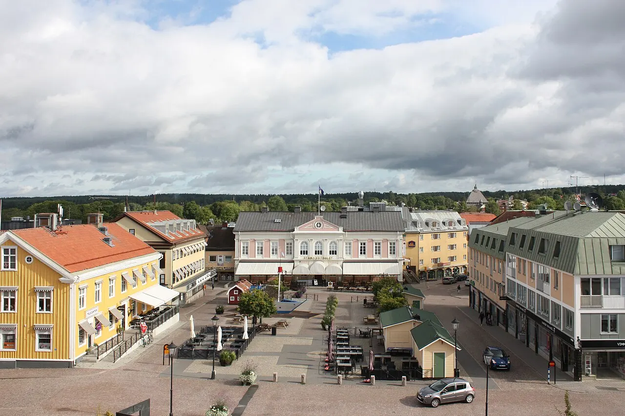 Torget i Vimmerby, med Stadshotellet. Bilden tagen från klocktornet.