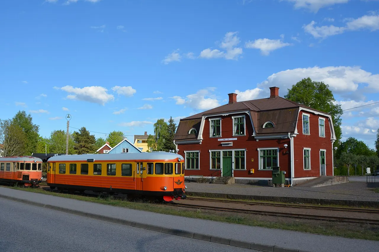 Smalspåret. Virserums station