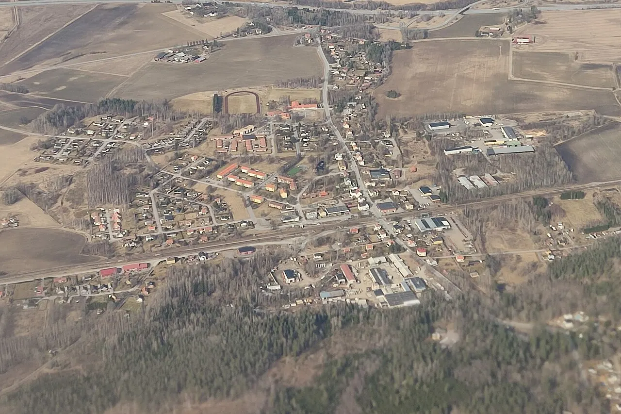 Flygfoto över Vretstorp, Örebro län, Sverige, taget från söder.